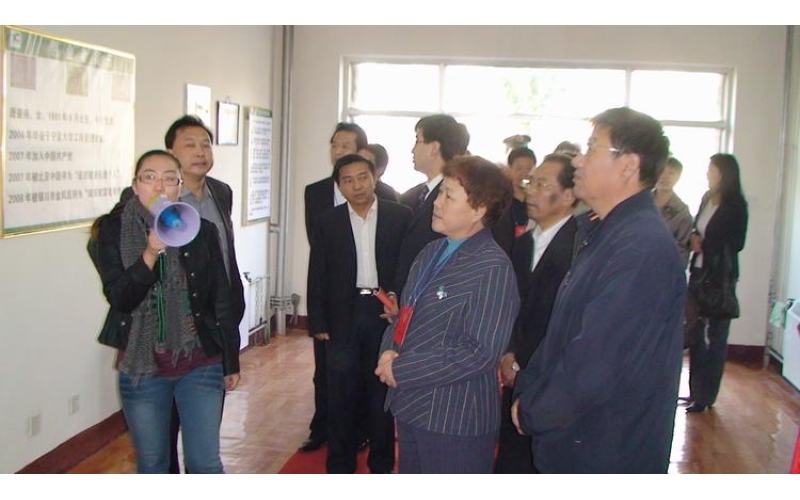 全國政協(xié)十一屆委員會委員、第六屆全國人大代表洪梅香蒞臨公司指導工作